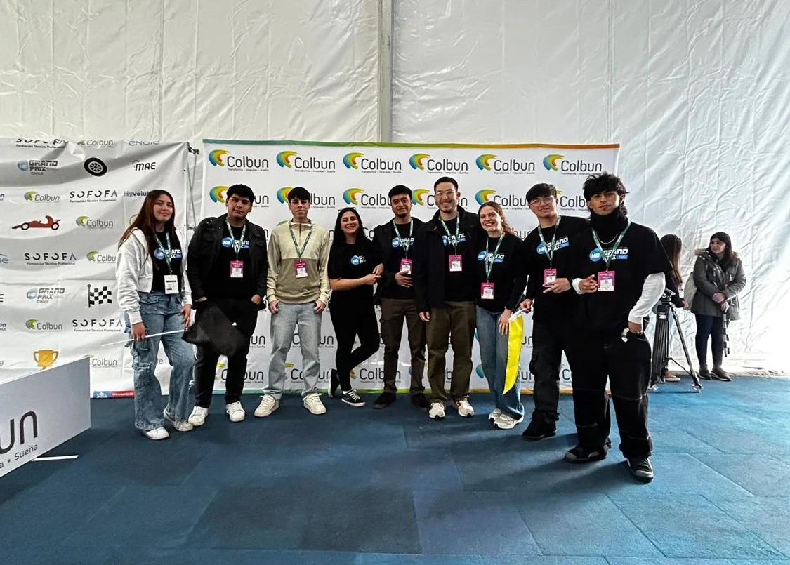 Estudiantes FIN UAH y UMCE en la H2GP 2025.