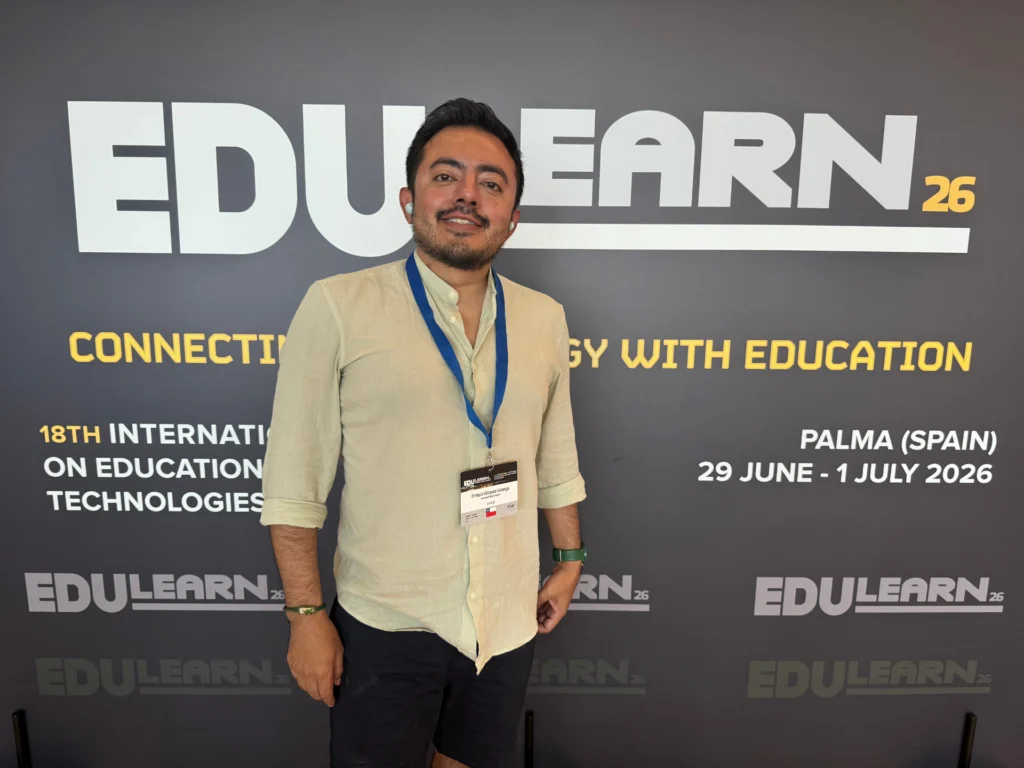 Enrique Vázquez representando a la Facultad de Ingeniería UAH en conferencia internacional EDULEARN26.